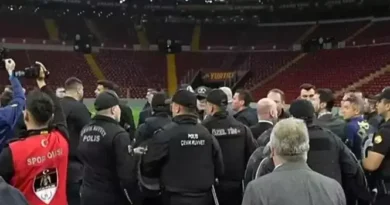 Galatasaraylı yöneticilerle arbede yaşandı