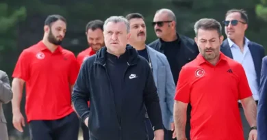 Bakan Bak'tan olimpiyata hazırlanan sporculara ziyaret