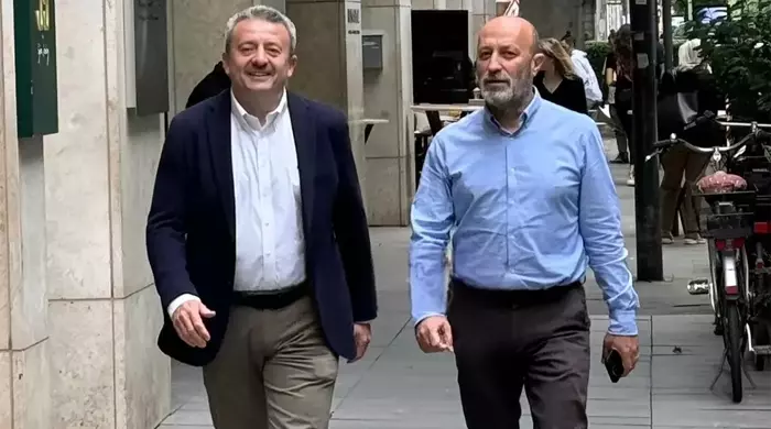 Galatasaray rotasını yeniden İngiltere'ye çevirdi