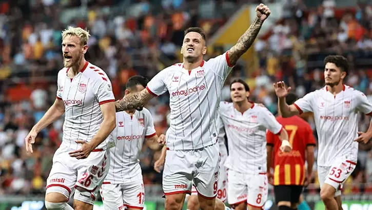 Uros Radakovic hayat verdi